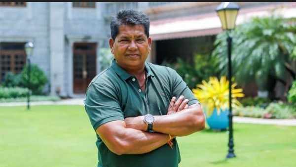 பயிற்சியாளர் சந்திரகாந்த் பண்டிட் 