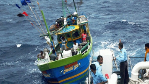 Sri Lanka Navy has arrested 12 Pudukottai fishermen near Nedundivu Sri Lanka Navy has arrested 12 Pudukottai fishermen near Nedundivu