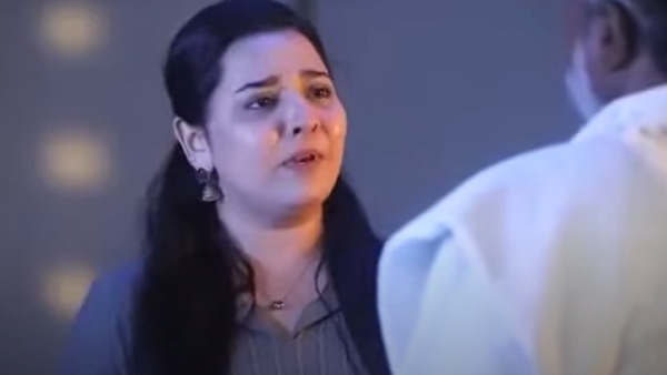 கோபியை திட்டும் இனியா