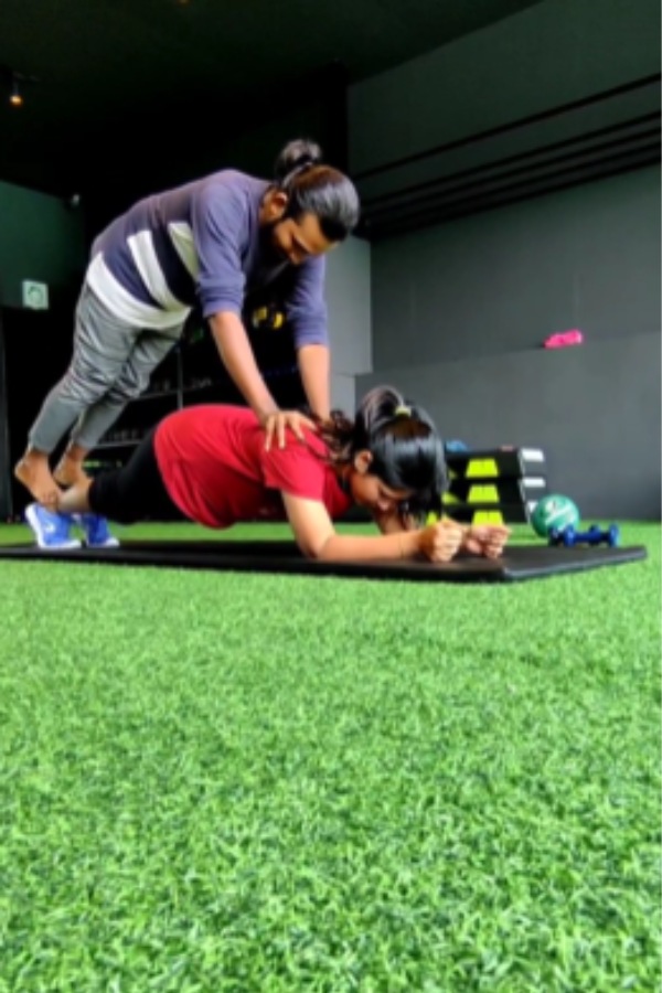 இது புது வேலையா இருக்கு