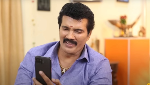 உதவி செய்யும் பழனிச்சாமி