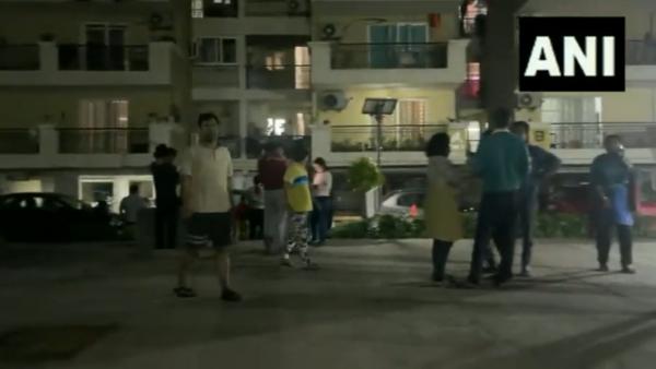 3 வினாடி வரை நீடித்த நிலநடுக்கம் 3 வினாடி வரை நீடித்த நிலநடுக்கம்