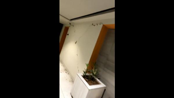  இடிந்த கட்டடங்கள் 