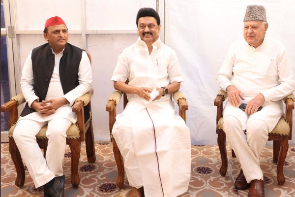 மு.க.ஸ்டாலின் மு.க.ஸ்டாலின்