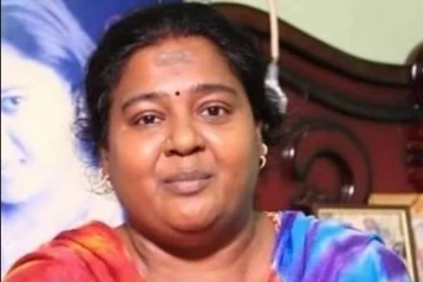 வலியால் துடிக்கும் சிந்து 