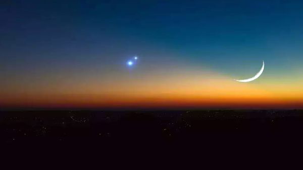  ஏன் இப்படி தெரிகிறது