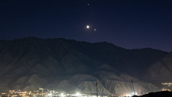  இரண்டு கிரகங்கள்