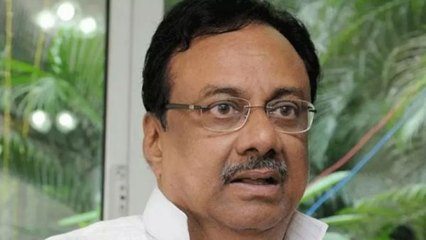 மருத்துவமனையில் அனுமதி