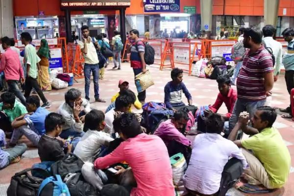 பரவிய வதந்திகள் பரவிய வதந்திகள்