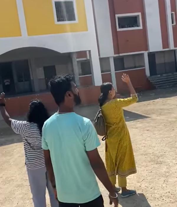 துப்பட்டா போடுங்க தோழி 