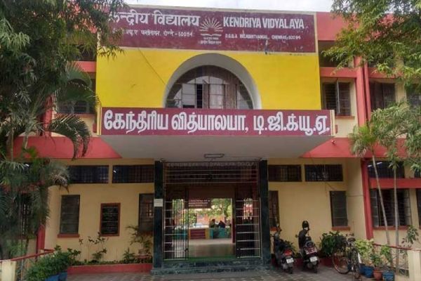  தற்காலிக ஆசிரியர்கள் 