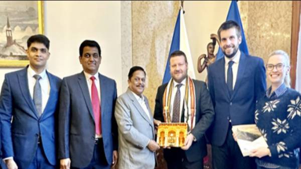 செக் குடியரசு அமைச்சருடன் சந்திப்பு செக் குடியரசு அமைச்சருடன் சந்திப்பு