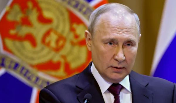 புதினுக்கு கைது வாரண்ட் 