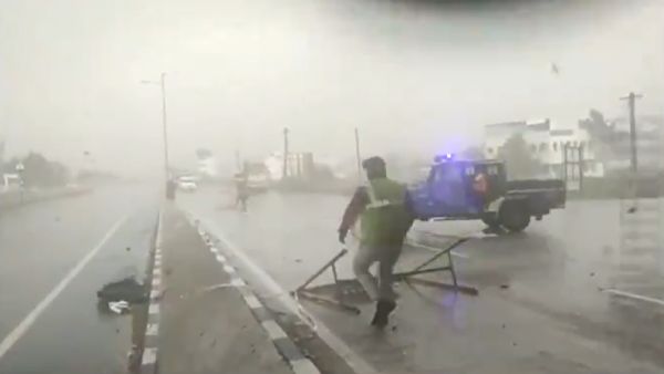 வாகன ஓட்டிகள் பாதிப்பு 