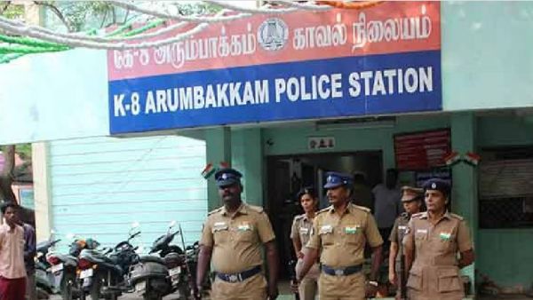 அரும்பாக்கம் போலீஸ் அரும்பாக்கம் போலீஸ்