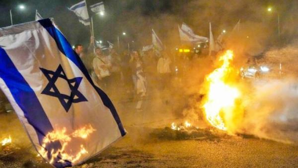  ஜனநாயக விரோதம் 