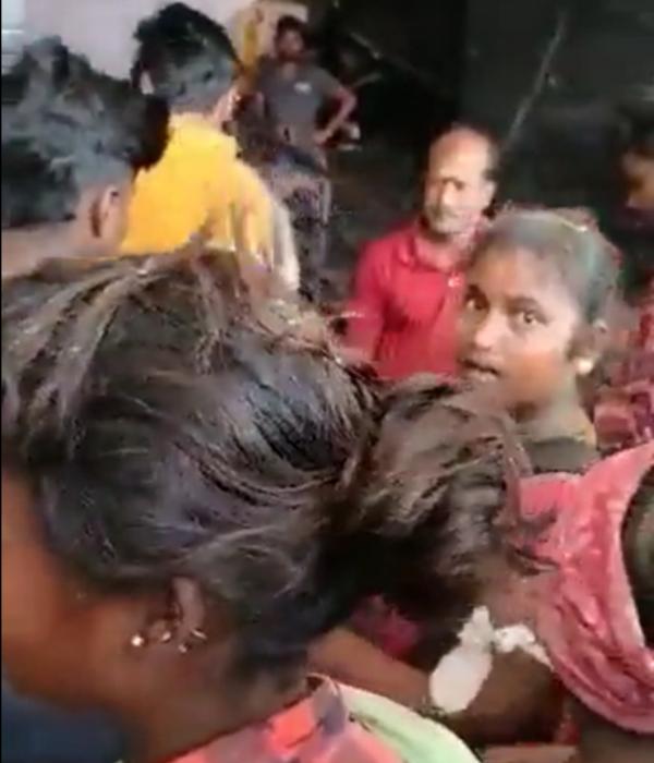 ஊழியர் கேட்கவில்லை 