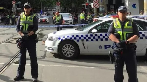 போலீஸ் கூறுவது என்ன? 