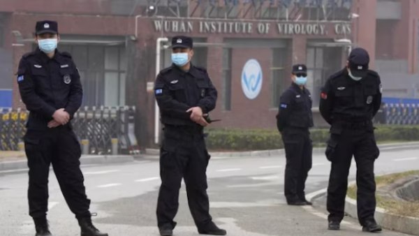 எஃபி.பி.ஐ. இயக்குநர் விளக்கம் எஃபி.பி.ஐ. இயக்குநர் விளக்கம்