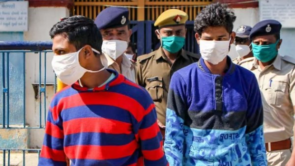  குற்றவாளி என தீர்ப்பு 