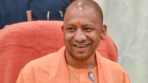Chief Minister Yogi Adityanath announced incentives to increase the use of electric vehicles in Uttar Pradesh 