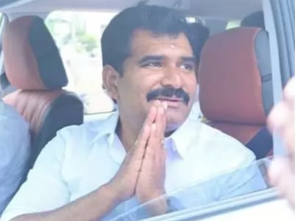 அமைச்சருடன் பேச்சு 