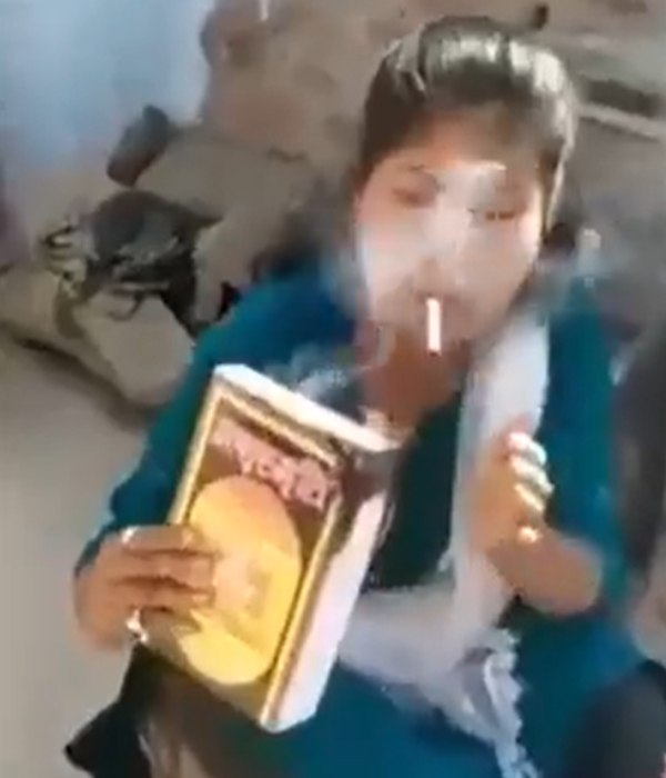 இளம்பெண்ணின் செயல் 