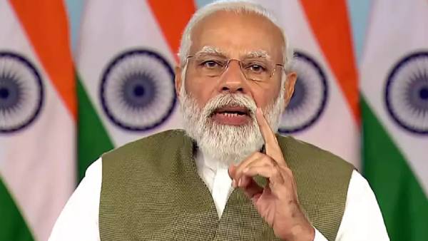 நாட்டுக்கு அர்ப்பணித்தார் மோடி நாட்டுக்கு அர்ப்பணித்தார் மோடி