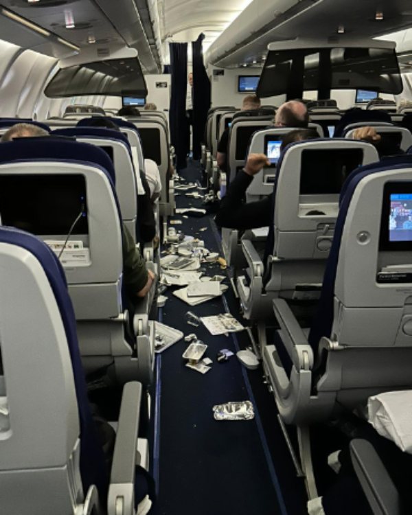 பயணிகள் பீதி 