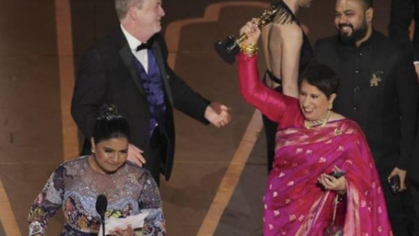 ஊட்டி பெண் ஊட்டி பெண்