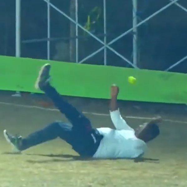  பிடித்தார் 