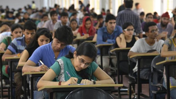  மாணவர்கள் கேள்வி 