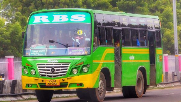  மினி பஸ்கள்