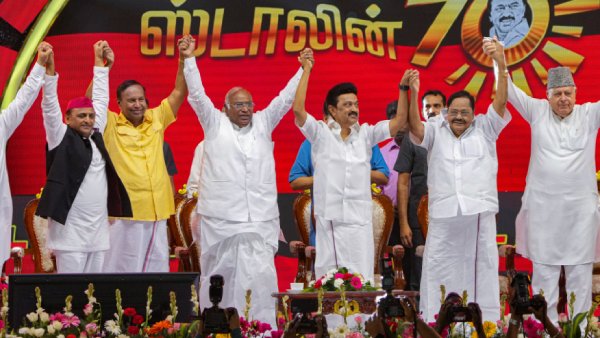 முதல்வர் ஸ்டாலினுக்கு பாராட்டு 