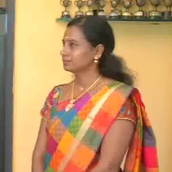 யார் துரோகி? 