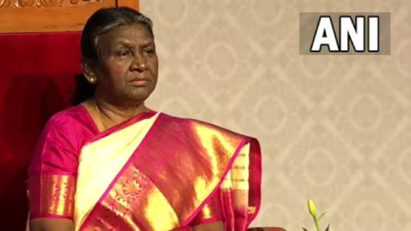 டெல்லியில் பத்ம விருது வழங்கும் விழா 