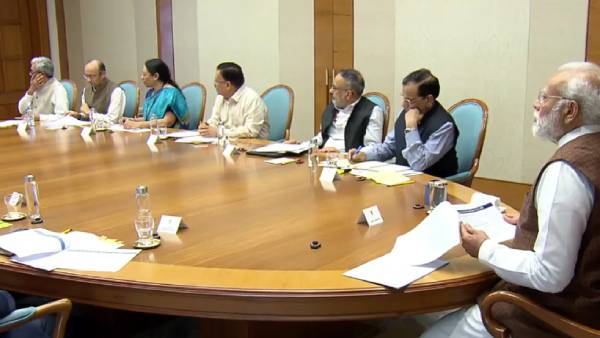 பிரதமர் மோடி ஆலோசனை 