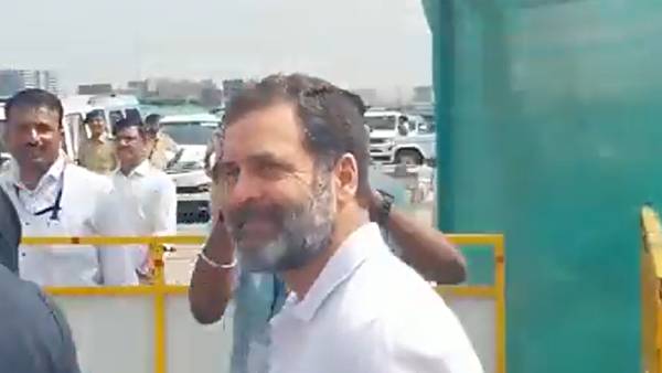  சூரத் நீதிமன்றத்தில் விசாரணை 