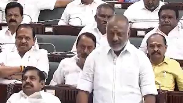  அதிமுக என பேசிய ஓபிஎஸ்