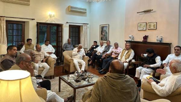  எழுத்துப்பூர்வமாக பதில் 