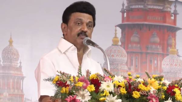 சொல்ல நேரம் இடம் தராது 