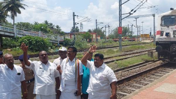 கேஎஸ் அழகிரி மறியல் கேஎஸ் அழகிரி மறியல்