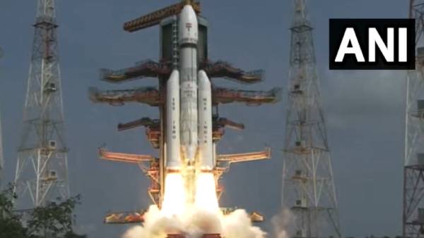 இஸ்ரோவுடன் ஒப்பந்தம் 