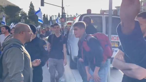 போராட்டங்கள் தீவிரம் 