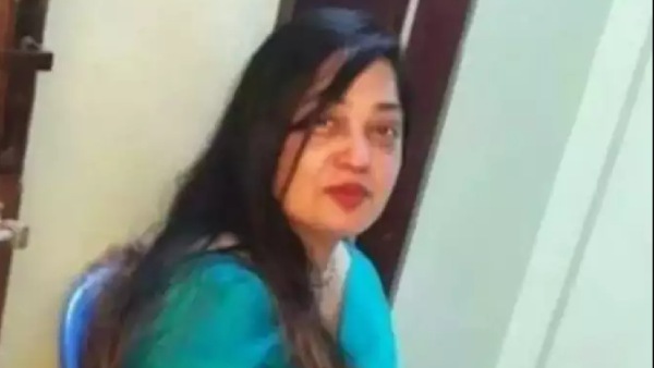 ஷோபாவின் அலுவலகம் 