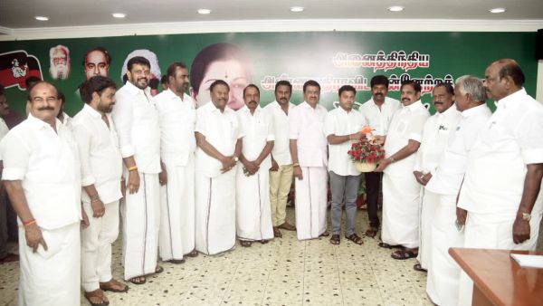 அதிமுகவில் இணைந்த செந்தில் முருகன் 