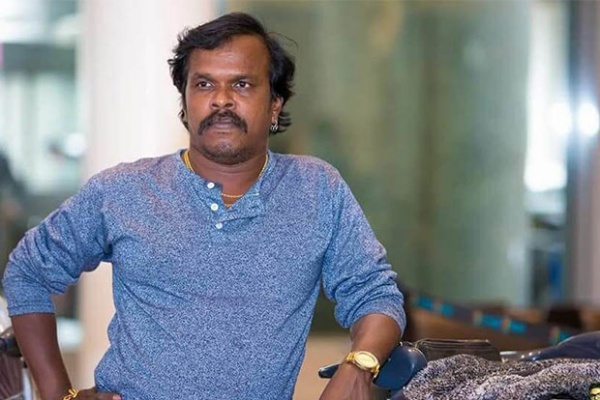 பாடகராக கிடைத்த வாய்ப்பு