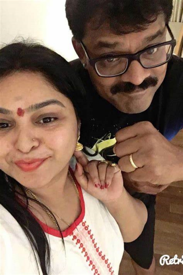 மெட்டிஒலி போஸ்