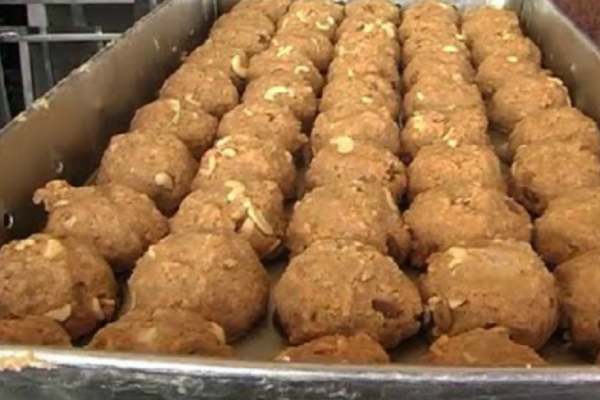 திருப்பதி லட்டு பிரசாதம் திருப்பதி லட்டு பிரசாதம்