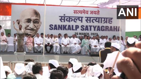 அனுமதி மறுத்த போலீஸ் அனுமதி மறுத்த போலீஸ்